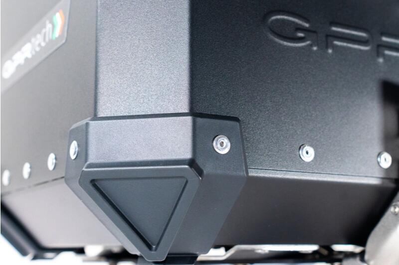 Top Case UNIVERSEL - 45 L - Aluminium Noir avec dosseret